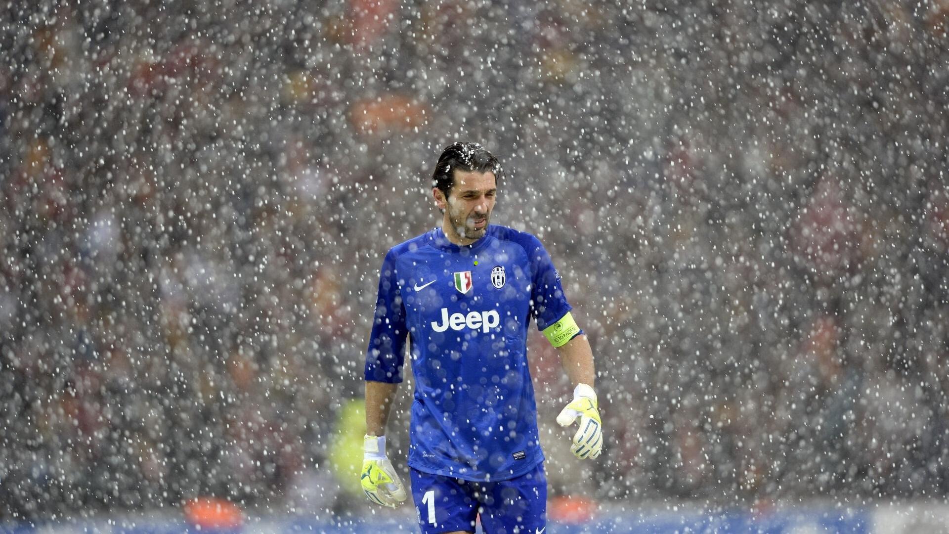 欧冠风云,枪手锁定前八,曼城皇马暂居后段,本菲卡重燃希望